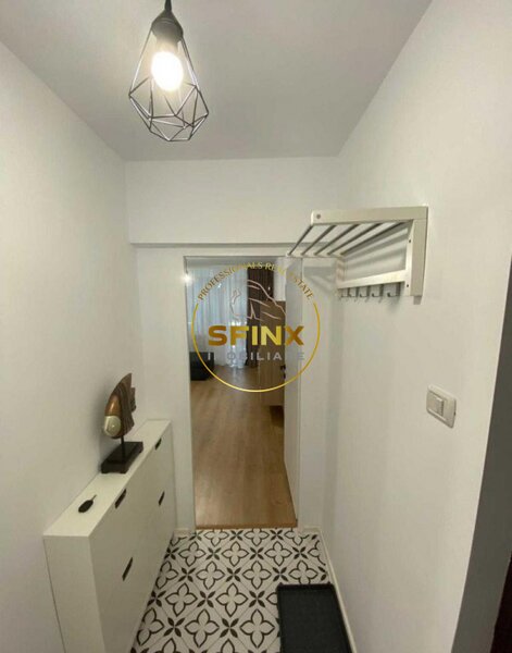 Iancului, apartament 2 camere, metrou 3 minute, boiler, balcon generos.