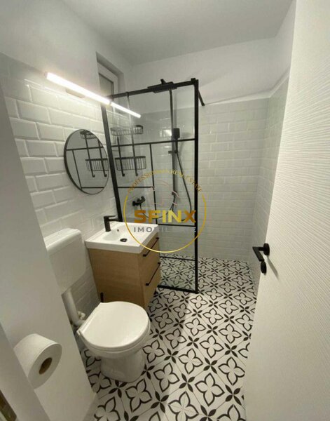 Iancului, apartament 2 camere, metrou 3 minute, boiler, balcon generos.